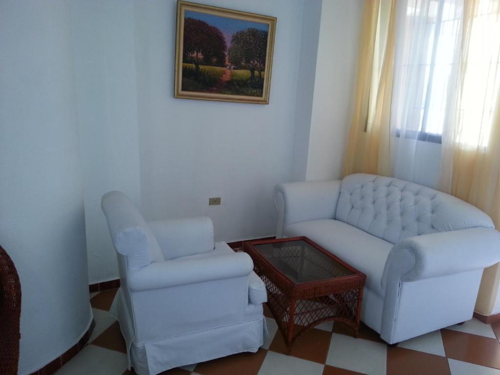 Hostal Plaza Yu Санто Доминго Екстериор снимка